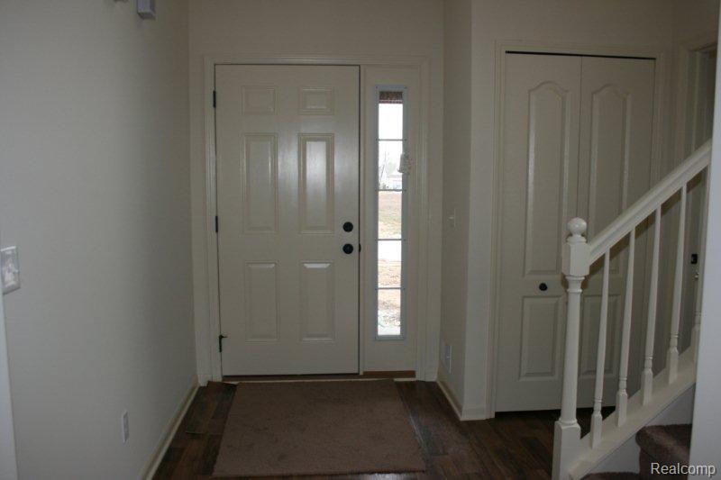 9083 Maple Ridge Drive Newport, MI 48166 - Photo 10 of 25 IMG_6598.jpg