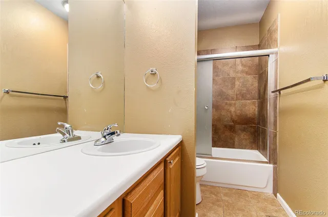 wooden floor in an empty room with wooden floor