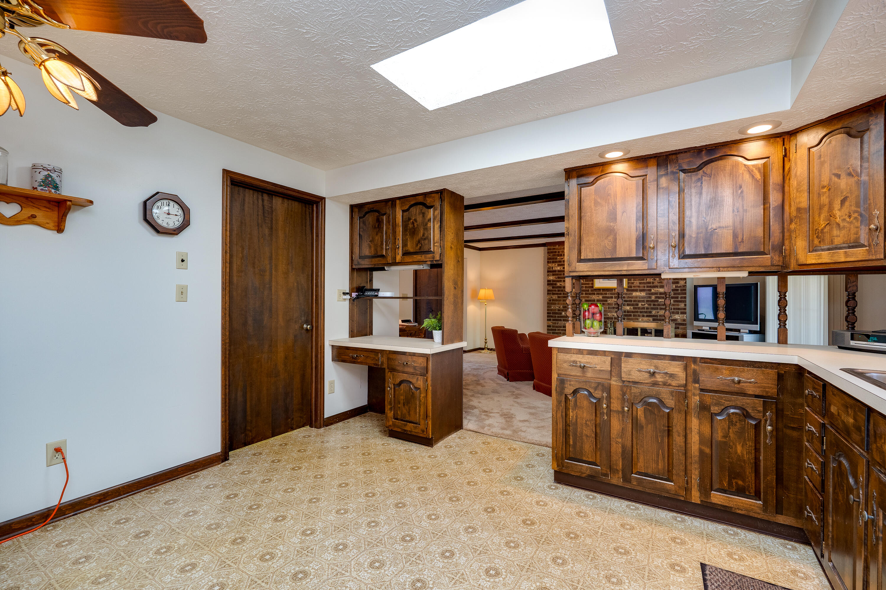 5771 Oak Valley Road Kettering, OH 45440 - Photo 14 of 36