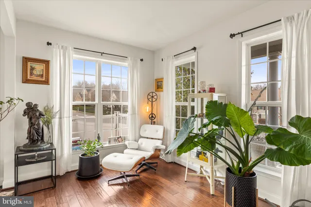 a view of a workspace with furniture