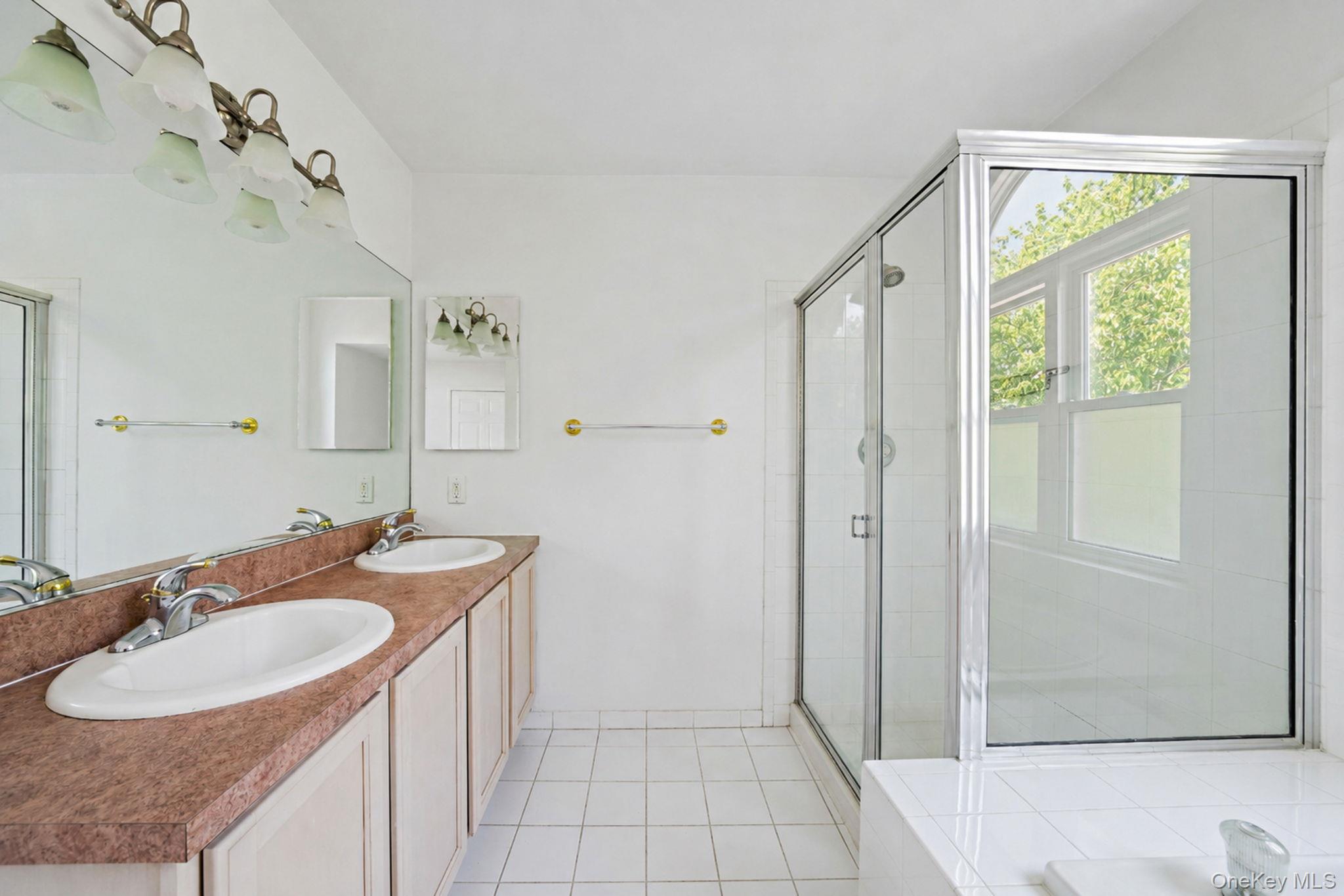 101 Raspberry Court Melville, NY 11747 - Photo 34 of 44