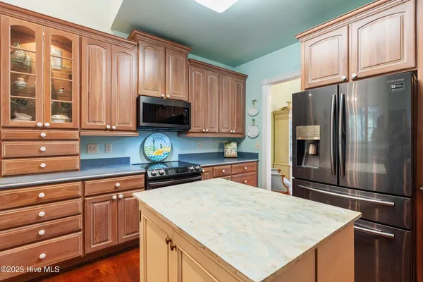 $755,000 | 110 Captains Lane, Sneads Ferry, NC 28460