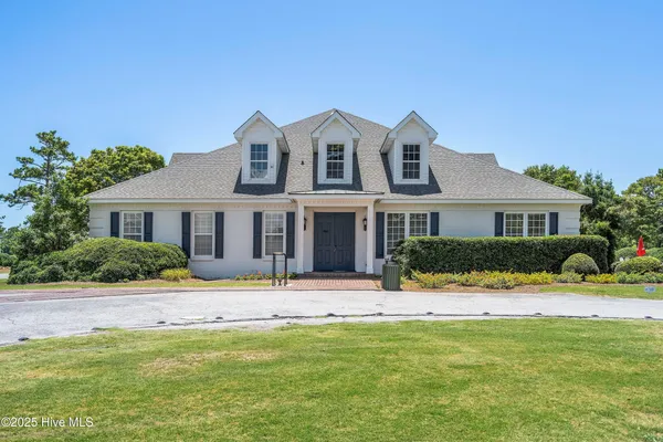 $755,000 | 110 Captains Lane, Sneads Ferry, NC 28460