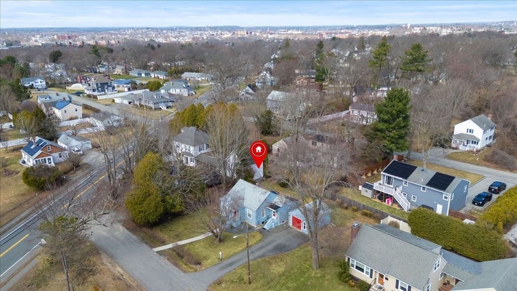 137 Bay State Road North Andover, MA 01845 - Photo 6 of 40
