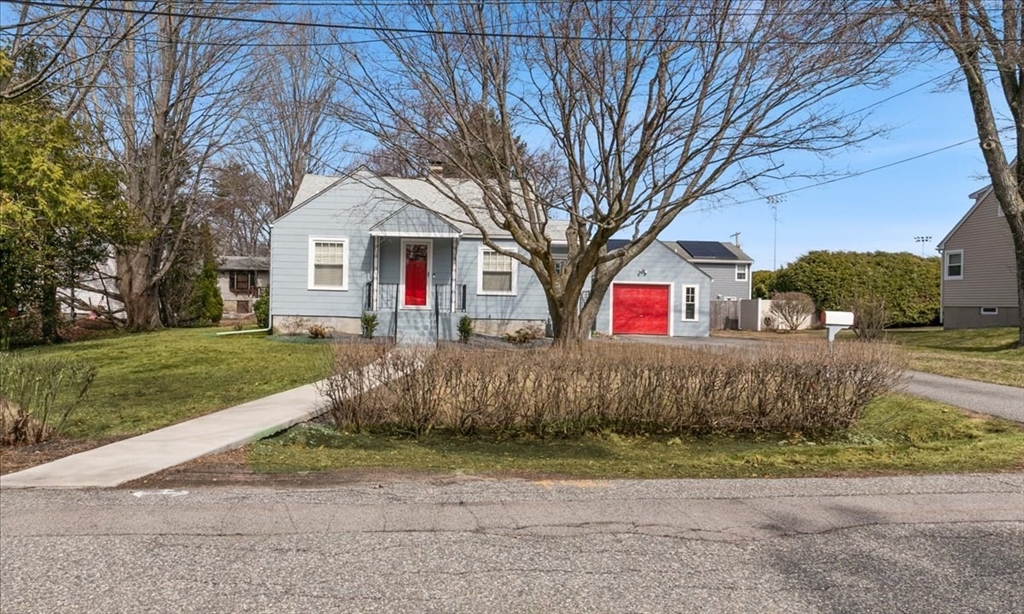 137 Bay State Road North Andover, MA 01845 - Photo 8 of 40