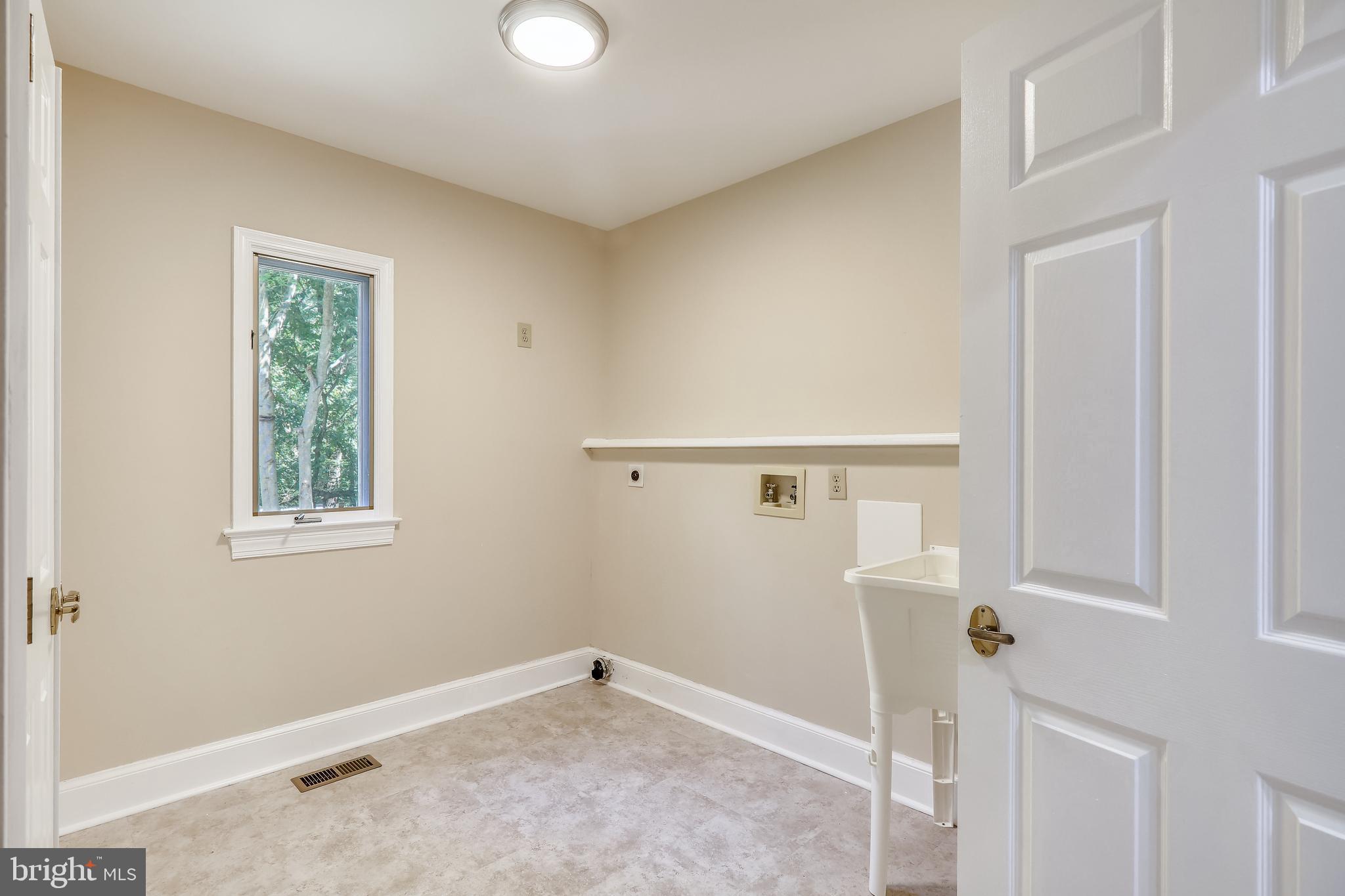 4400 Sangamore Road Bethesda, MD 20816 - Photo 29 of 63 Gallery Image 29