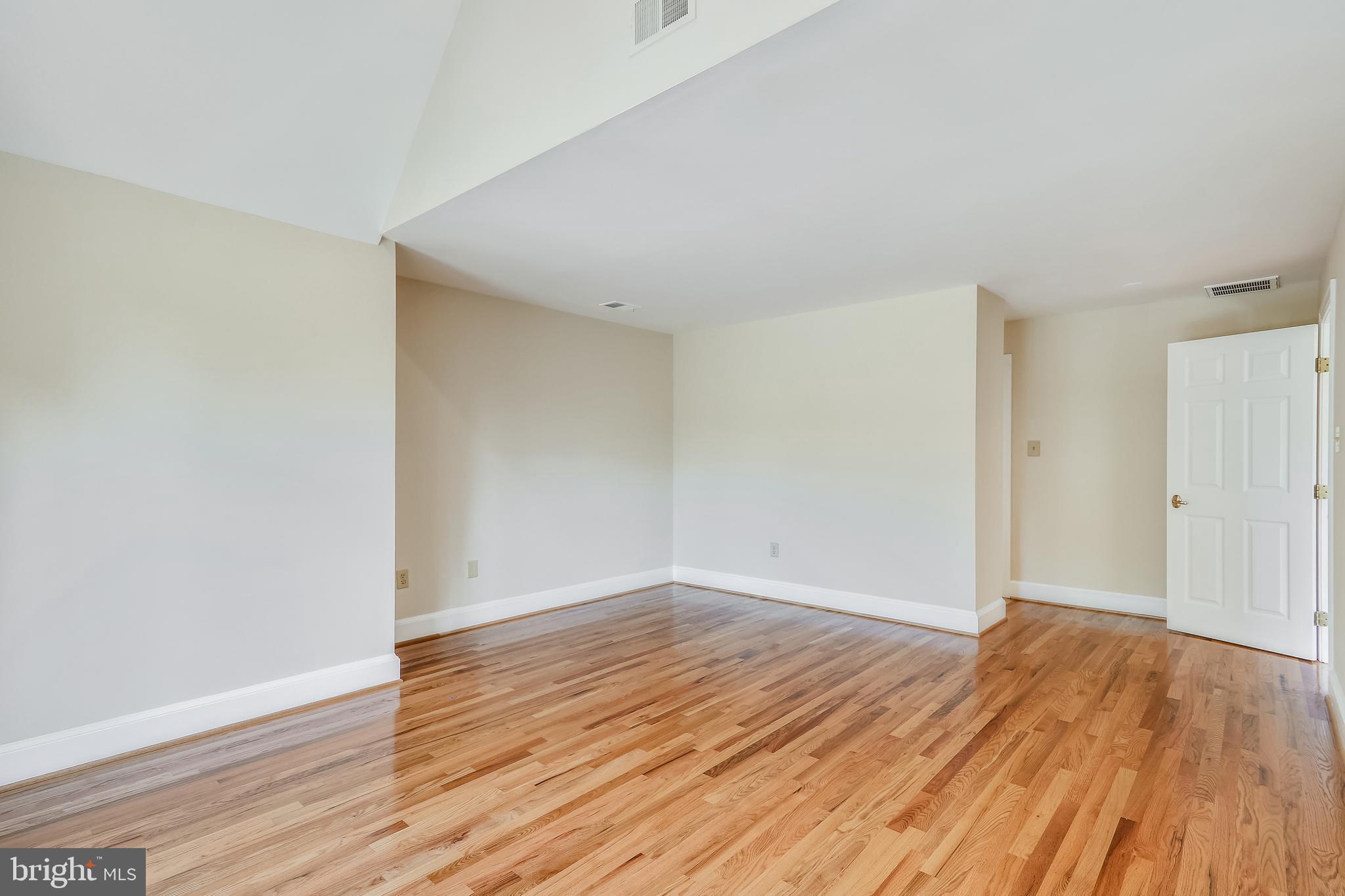 4400 Sangamore Road Bethesda, MD 20816 - Photo 34 of 63 Gallery Image 34