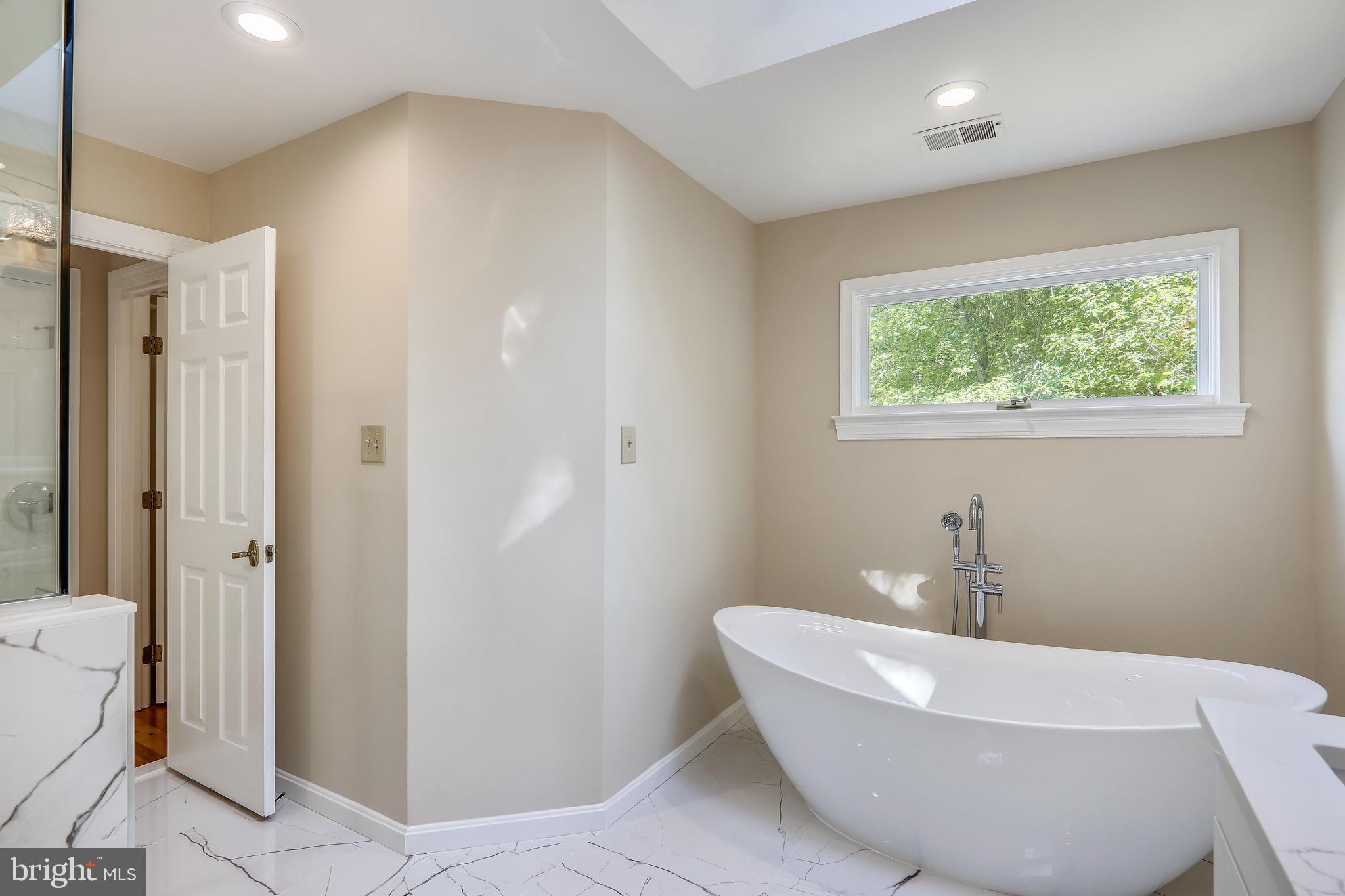 4400 Sangamore Road Bethesda, MD 20816 - Photo 36 of 63 Gallery Image 36