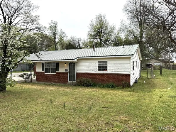 $85,500 | 1417 George Street, Kennett, MO 63857