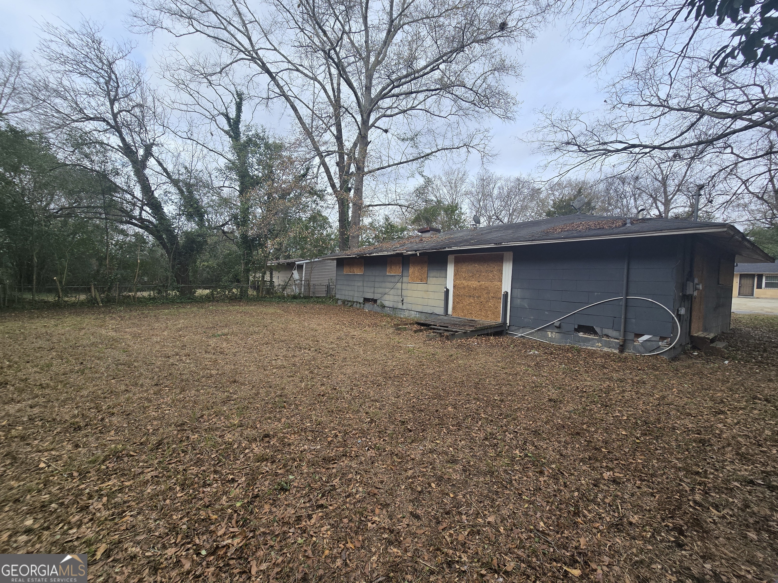 2468 Brevard Drive Macon, GA 31206 - Photo 6 of 27 a backyard of a house with lots of green space