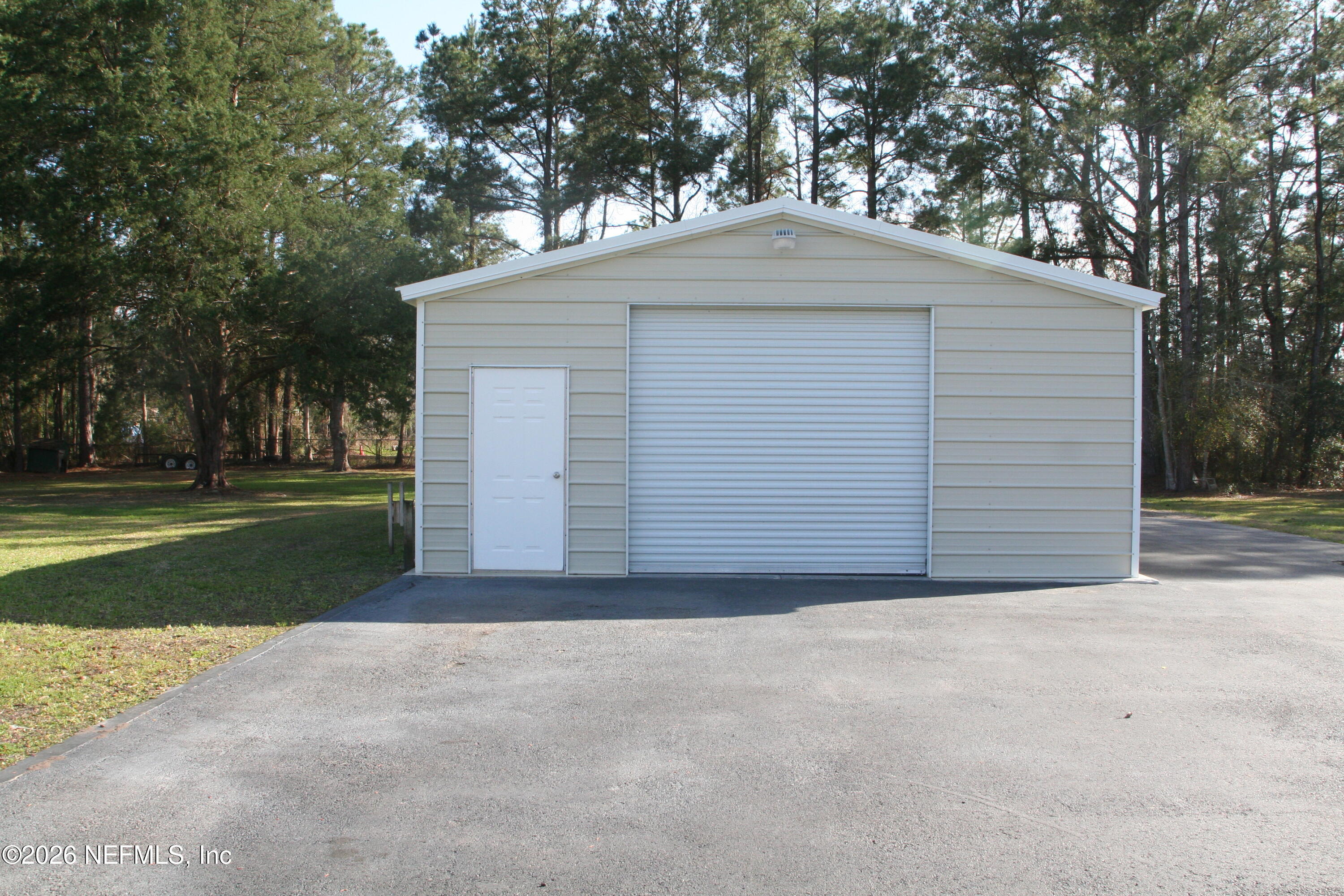 54234 Hazel Jones Road Callahan, FL 32011 - Photo 26 of 37 Garage