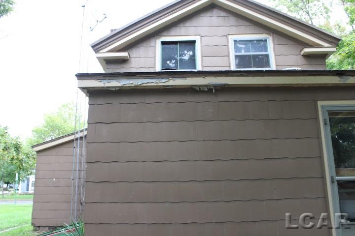 205 Jackson Street Clinton, MI 49236 - Photo 15 of 17 31265905-14.JPG