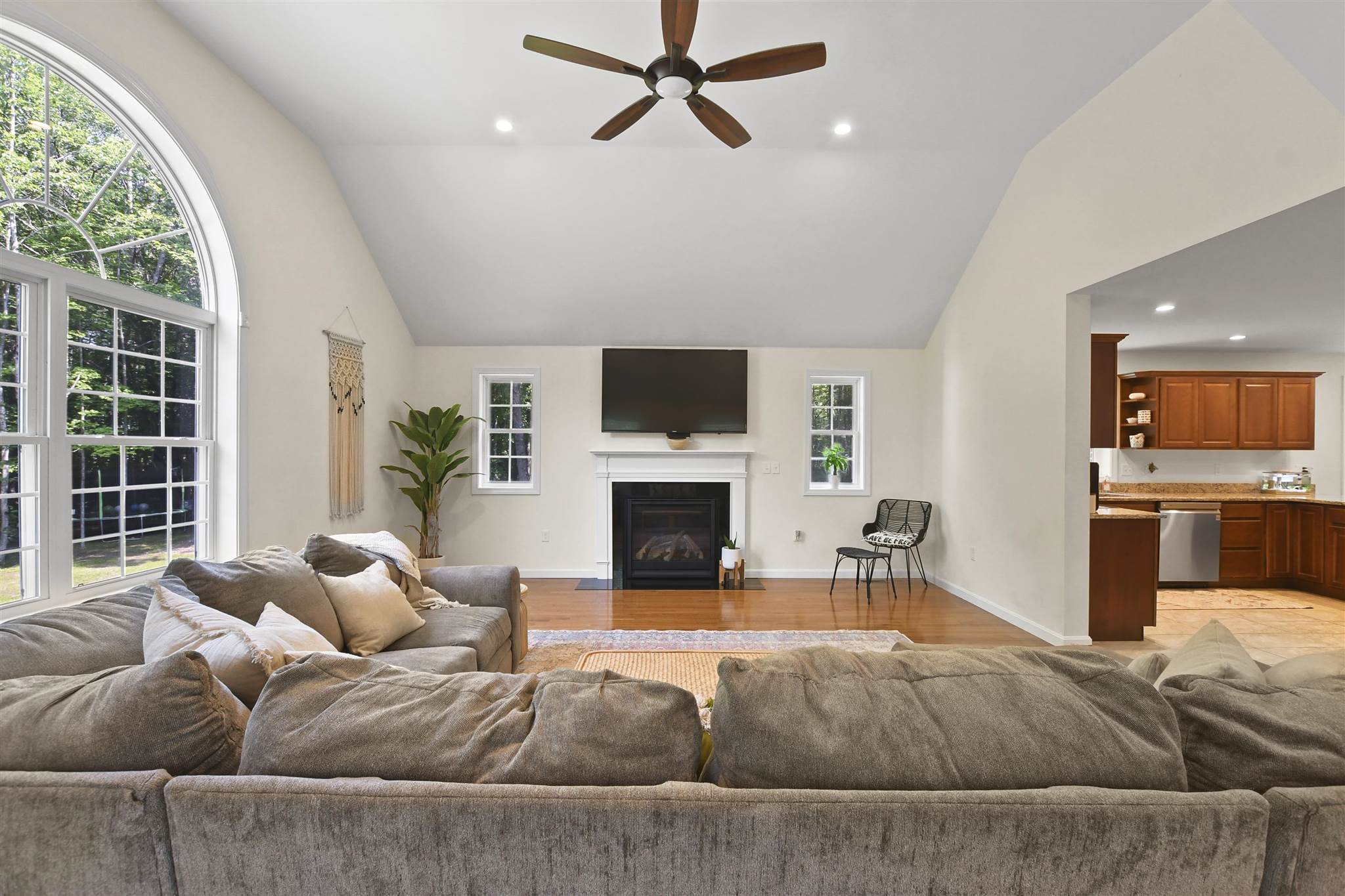 120 Nottingham Road Deerfield, NH 03037 - Photo 14 of 38