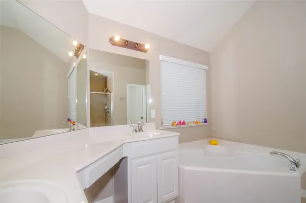 $2,400 | 26610 Heatherbriar Lane, Katy, TX 77494