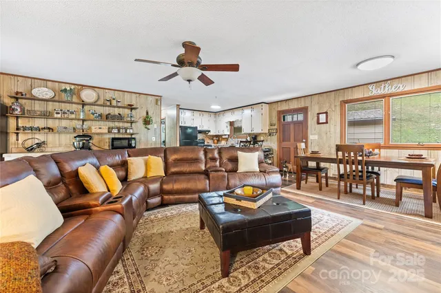 a view of a entryway with storage