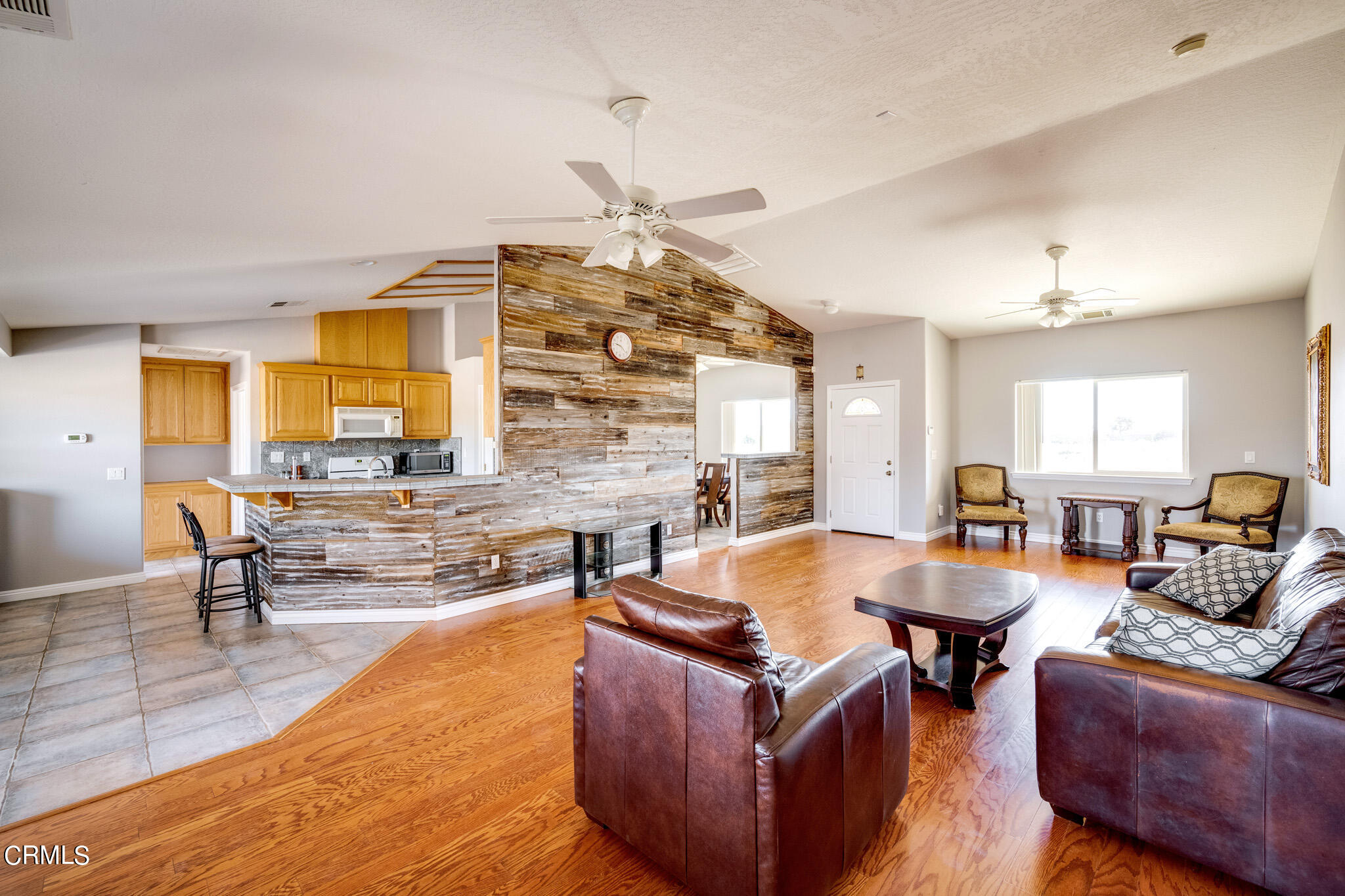 8968 Daisy Road Oak Hills, CA 92344 - Photo 9 of 65 snaplistla_09