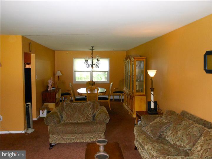 82 Bluebird Road Holland, PA 18966 - Photo 3 of 14 Gallery Image 3