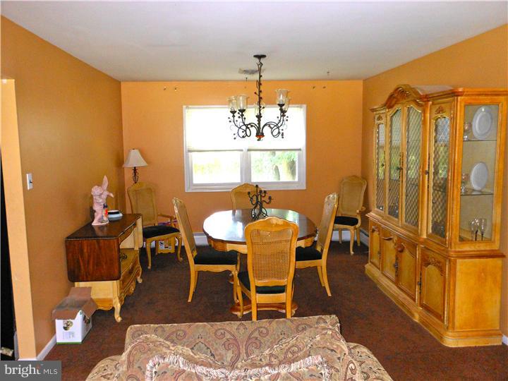 82 Bluebird Road Holland, PA 18966 - Photo 4 of 14 Gallery Image 4