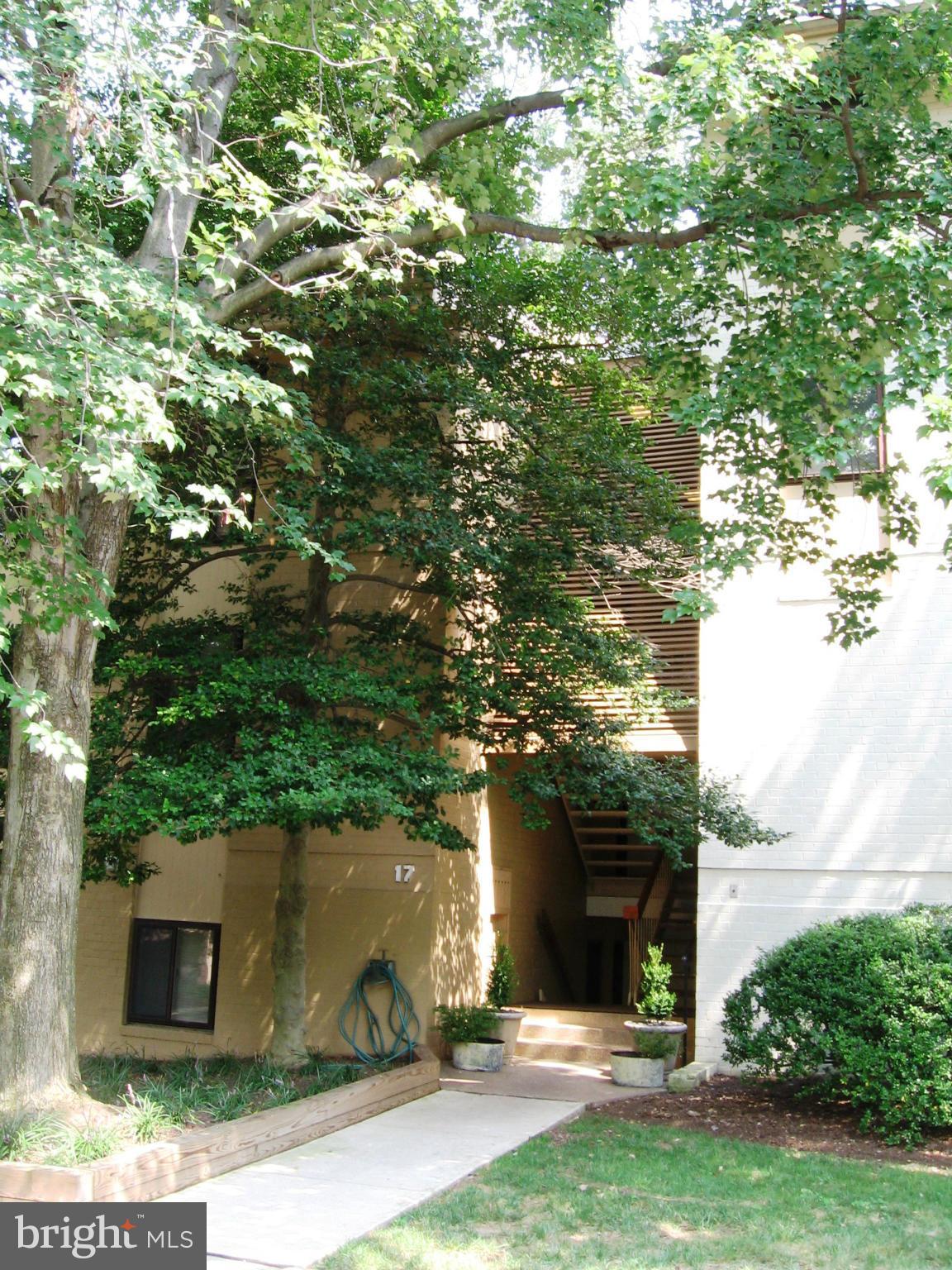 17 Hamill Road, Unit 17B Baltimore, MD 21210 - Photo 1 of 20 Exterior (Front)