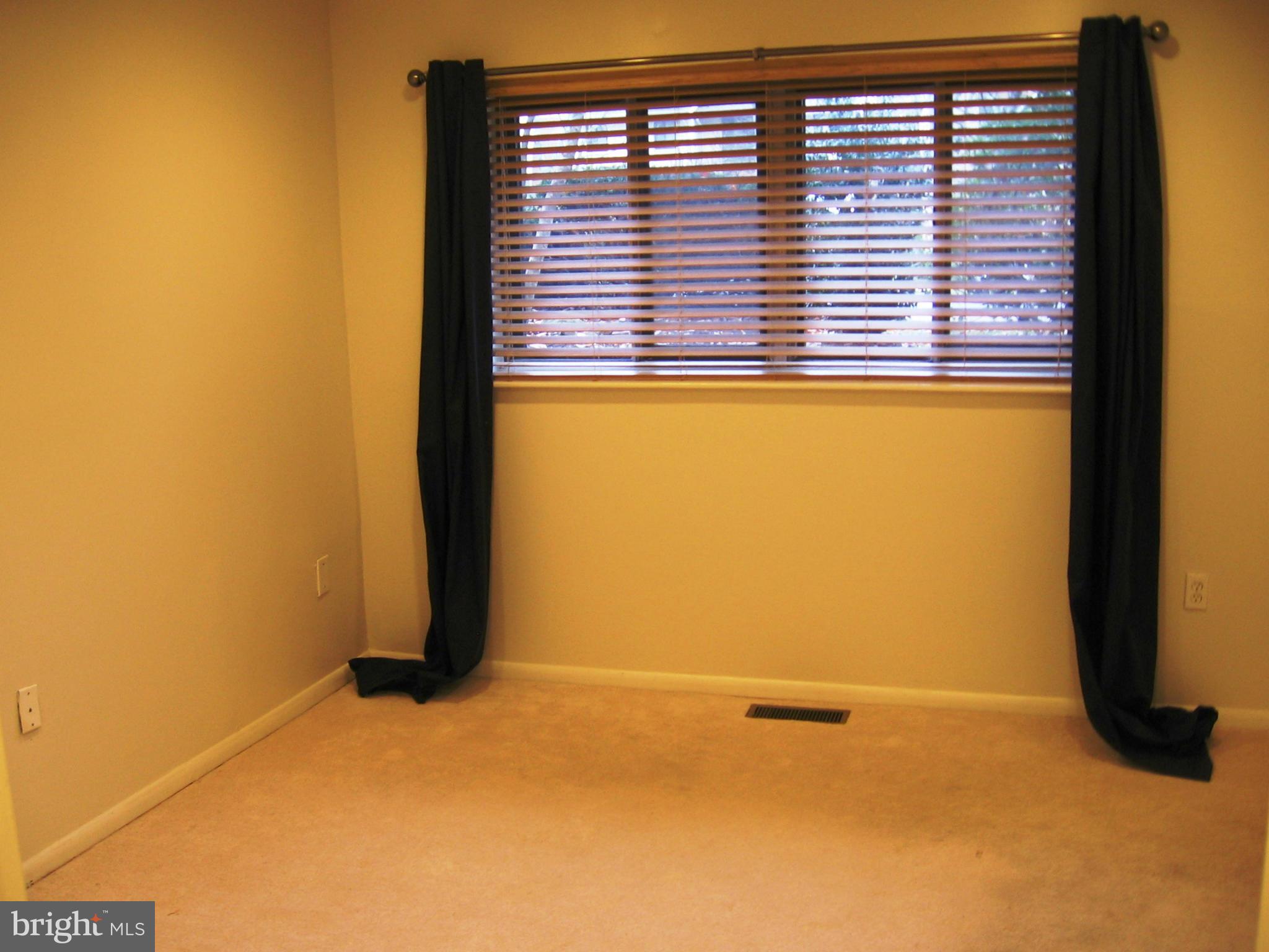 17 Hamill Road, Unit 17B Baltimore, MD 21210 - Photo 11 of 20 Bedroom