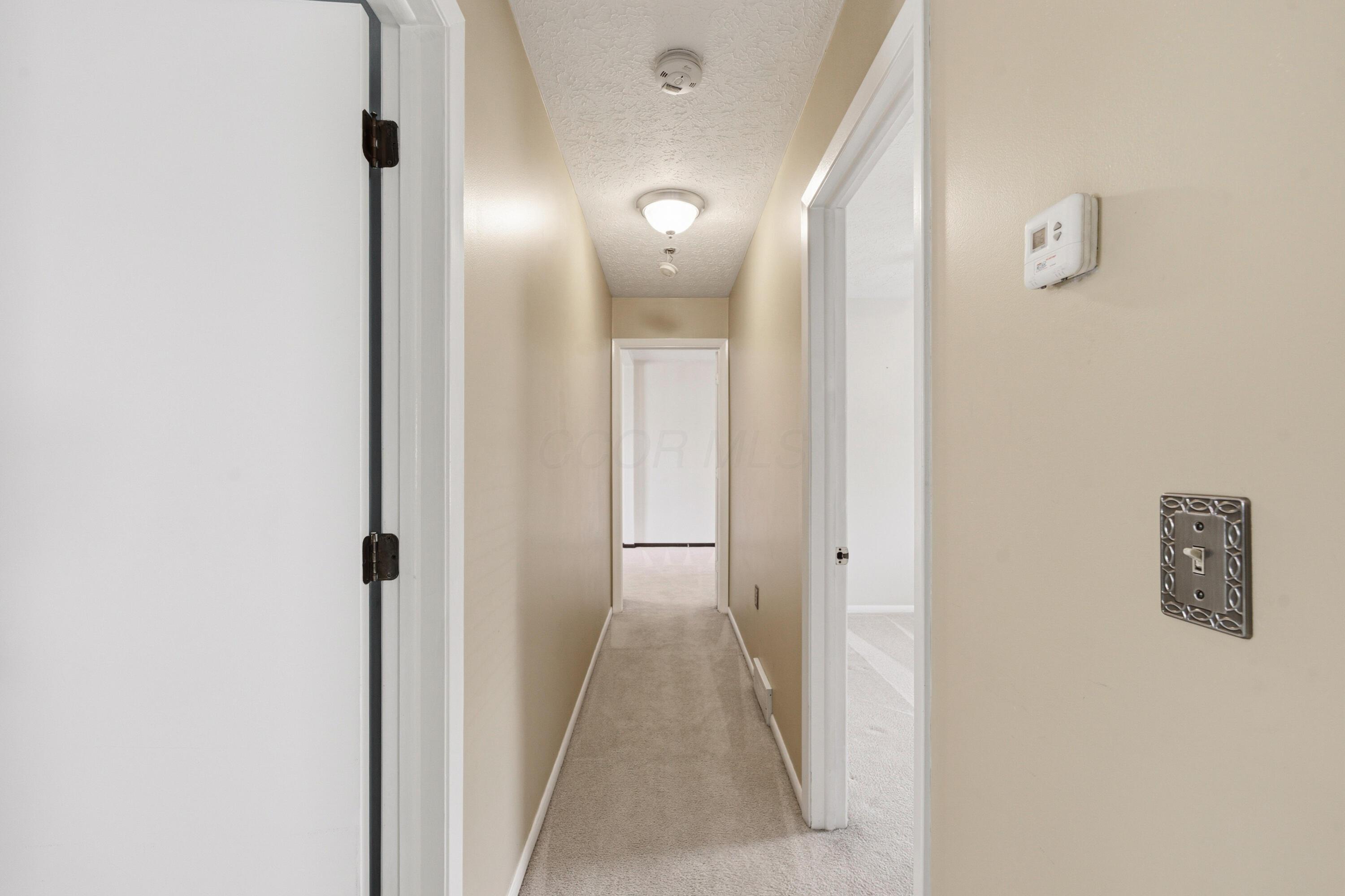 4424 Ethel Road Obetz, OH 43207 - Photo 22 of 34 Hall1