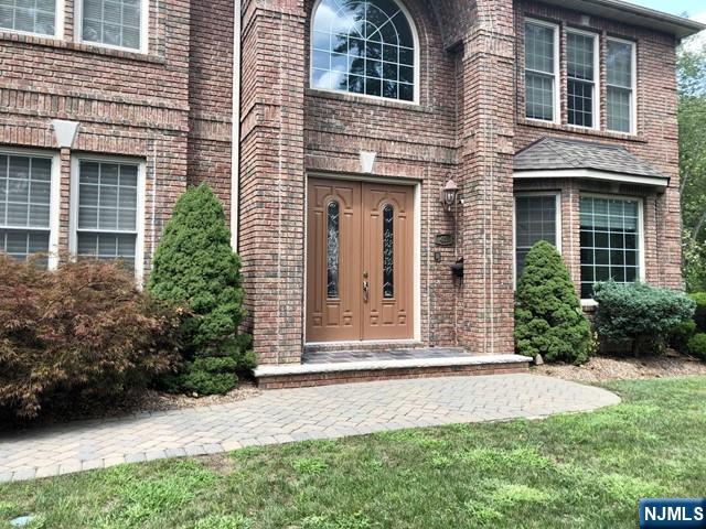 43 Mountainview Road Demarest, NJ 07627 - Photo 2 of 25
