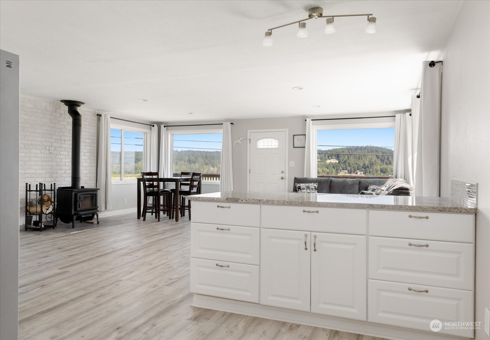 194 East Frostad Road Oak Harbor, WA 98277 - Photo 14 of 34 Gallery Image 14