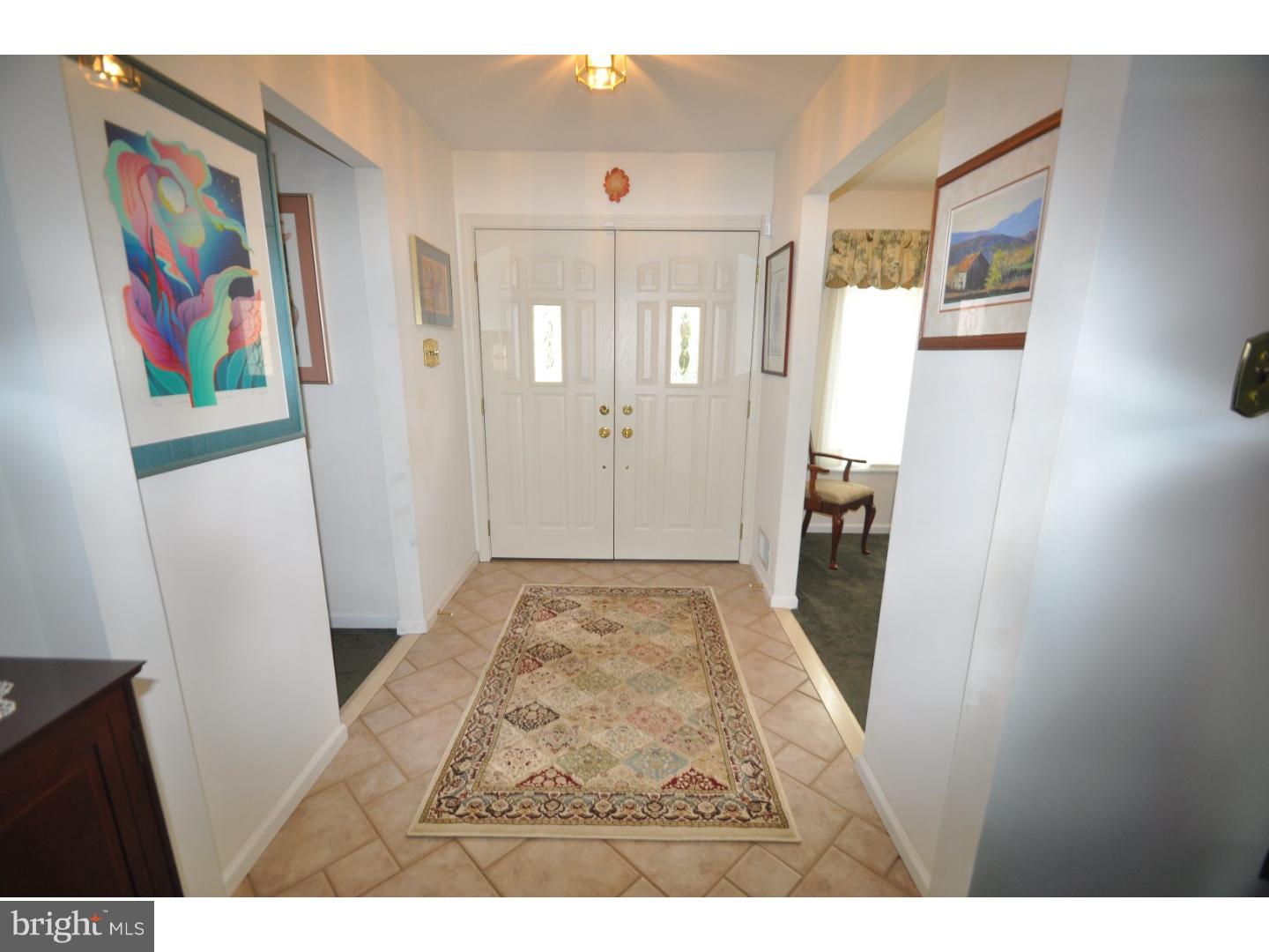 127 Forge Road Glen Mills, PA 19342 - Photo 4 of 23 Foyer
