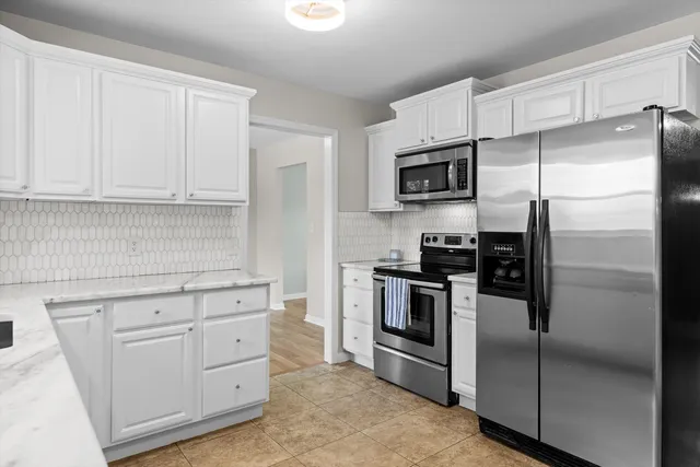 $385,000 | 143 Rolling Ridge Drive, Chattanooga, TN 37421