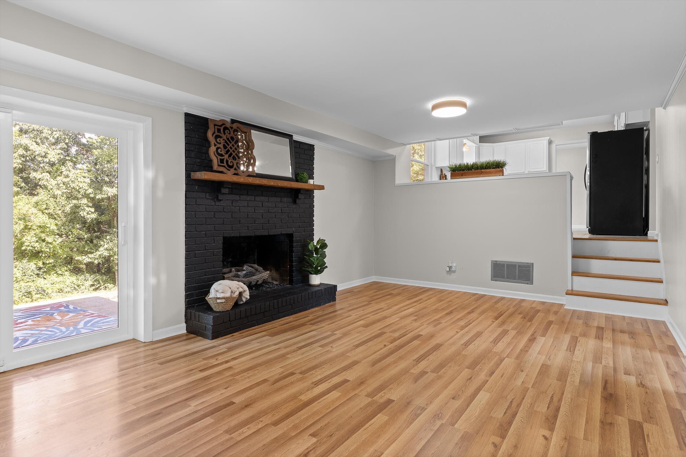 143 Rolling Ridge Drive Chattanooga, TN 37421 - Photo 3 of 33 Family Room w/ Door to Backyard