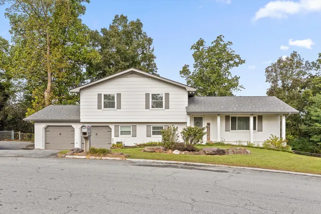 $385,000 | 143 Rolling Ridge Drive, Chattanooga, TN 37421