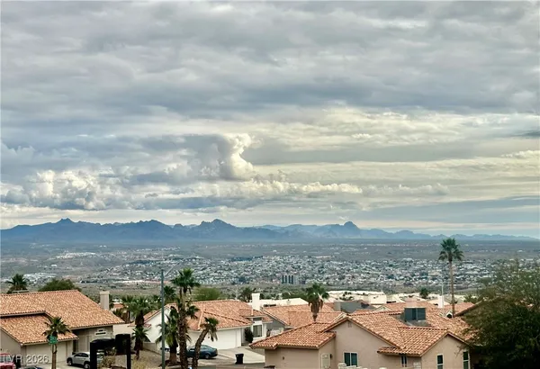 $179,990 | 2221 Bay Club Drive, Unit 102, Laughlin, NV 89029