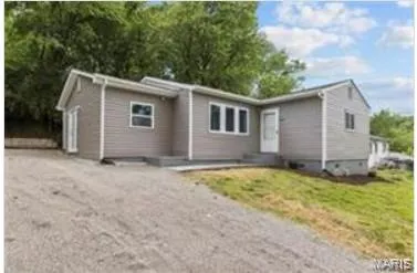 $185,000 | 834 Young Drive, Fenton, MO 63026