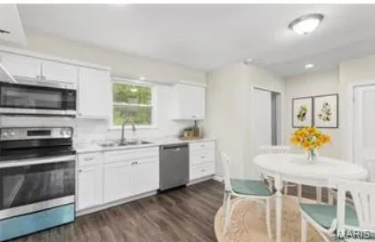 $185,000 | 834 Young Drive, Fenton, MO 63026