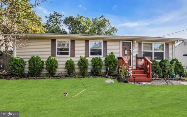 $369,900 | 1113 Hawser Avenue, Manahawkin, NJ 08050