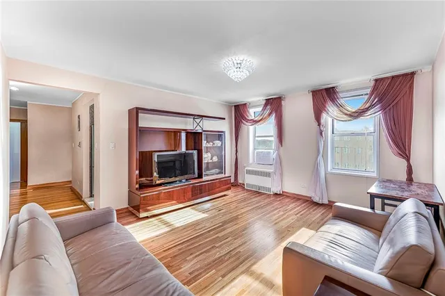 $428,000 | 702 Kathleen Place, Unit 6D | Sheepshead Bay