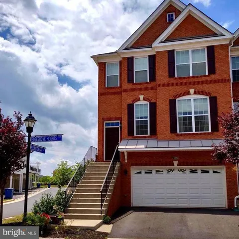 $3,300 | 42891 Edgegrove Heights Terrace, Ashburn, VA 20148