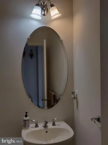 $3,300 | 42891 Edgegrove Heights Terrace, Ashburn, VA 20148