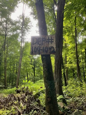 a close up of a street sign