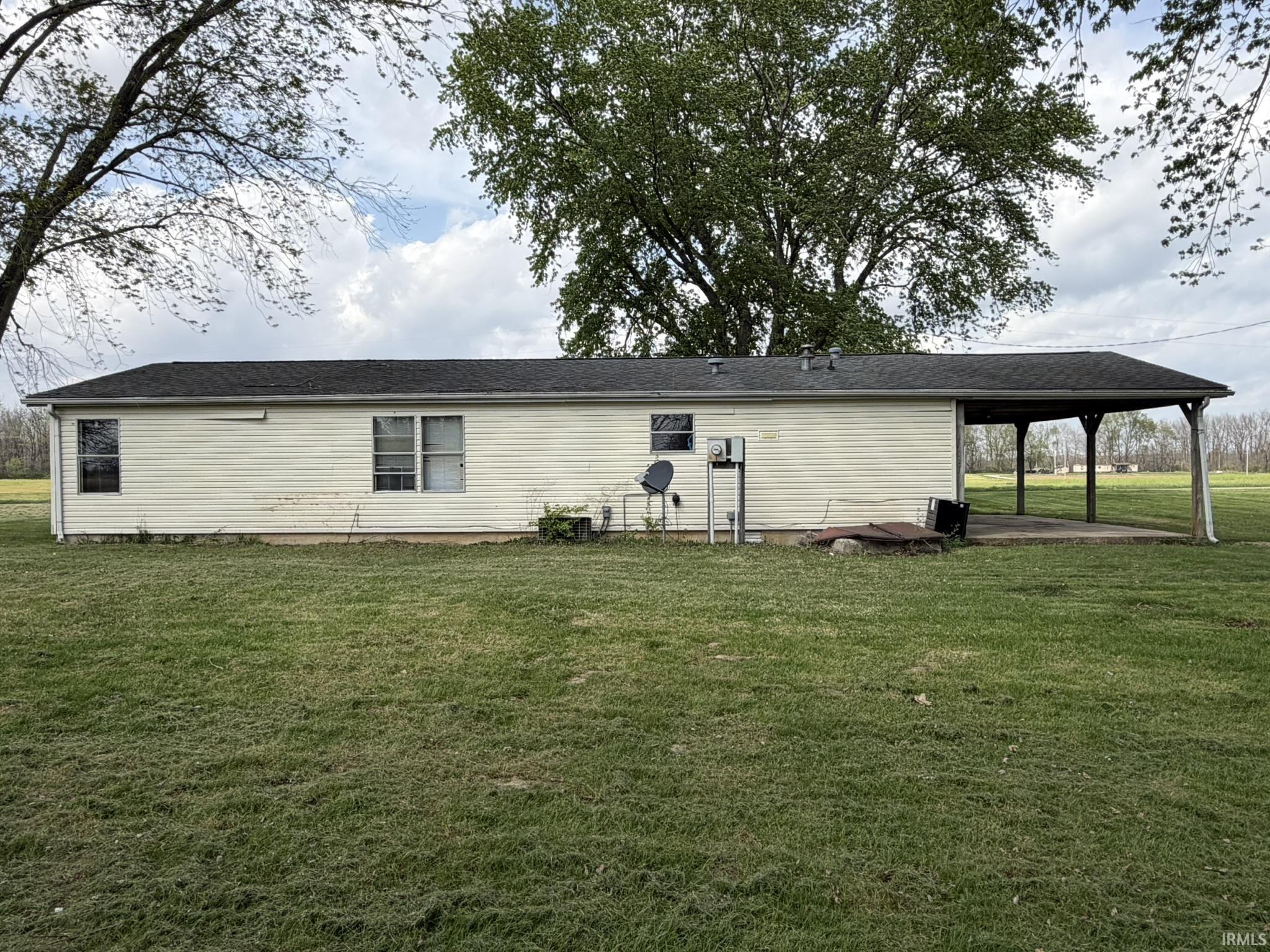 6886 South Mill Road Spiceland, IN 47385 - Photo 3 of 32