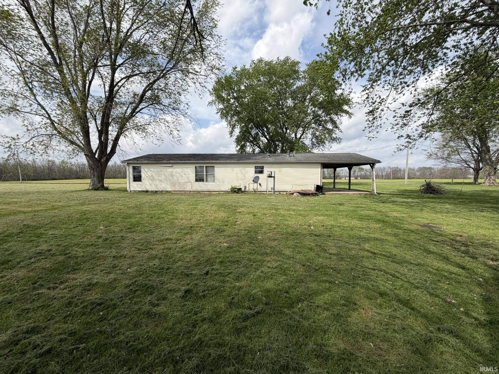 6886 South Mill Road Spiceland, IN 47385 - Photo 4 of 32