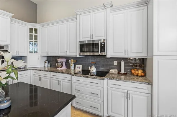 $1,800,000 | 281 Southwest Hatteras Court, Palm City, FL 34990