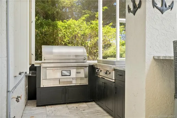 $1,800,000 | 281 Southwest Hatteras Court, Palm City, FL 34990