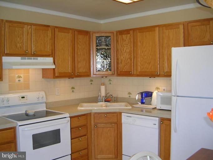 4153 Whiteleyville Road Hurlock, MD 21643 - Photo 7 of 25 Kitchen