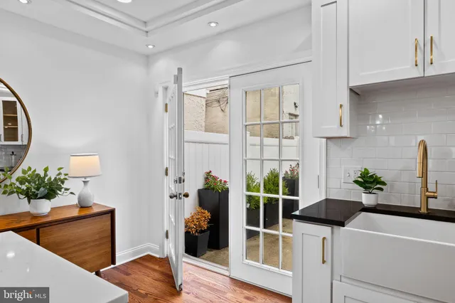 $849,900 | 805 South 19th Street, Philadelphia, PA 19146