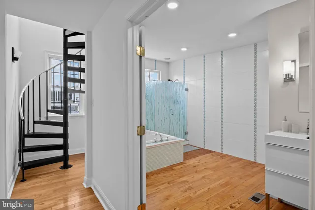 $849,900 | 805 South 19th Street, Philadelphia, PA 19146