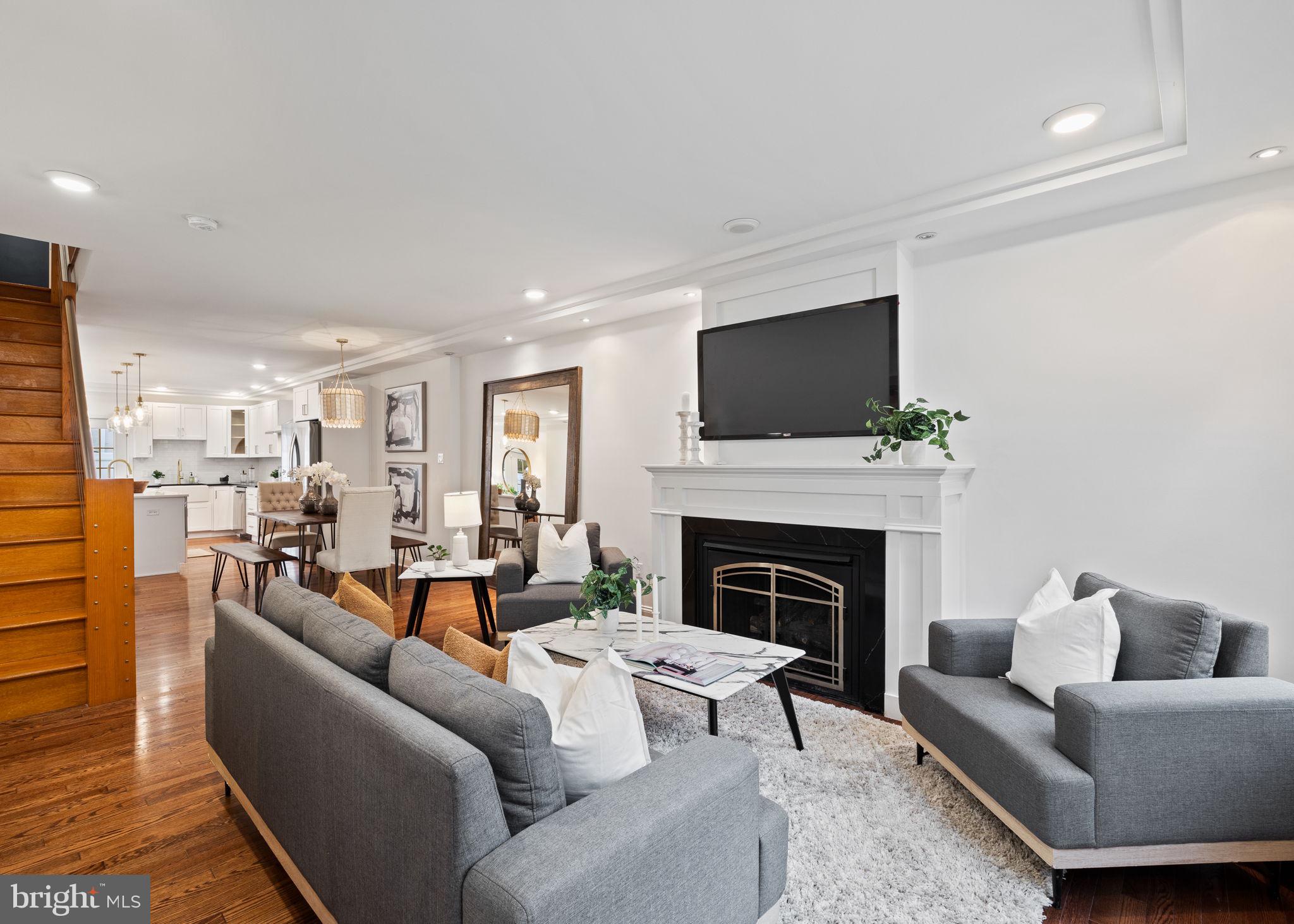 805 South 19th Street Philadelphia, PA 19146 - Photo 4 of 26