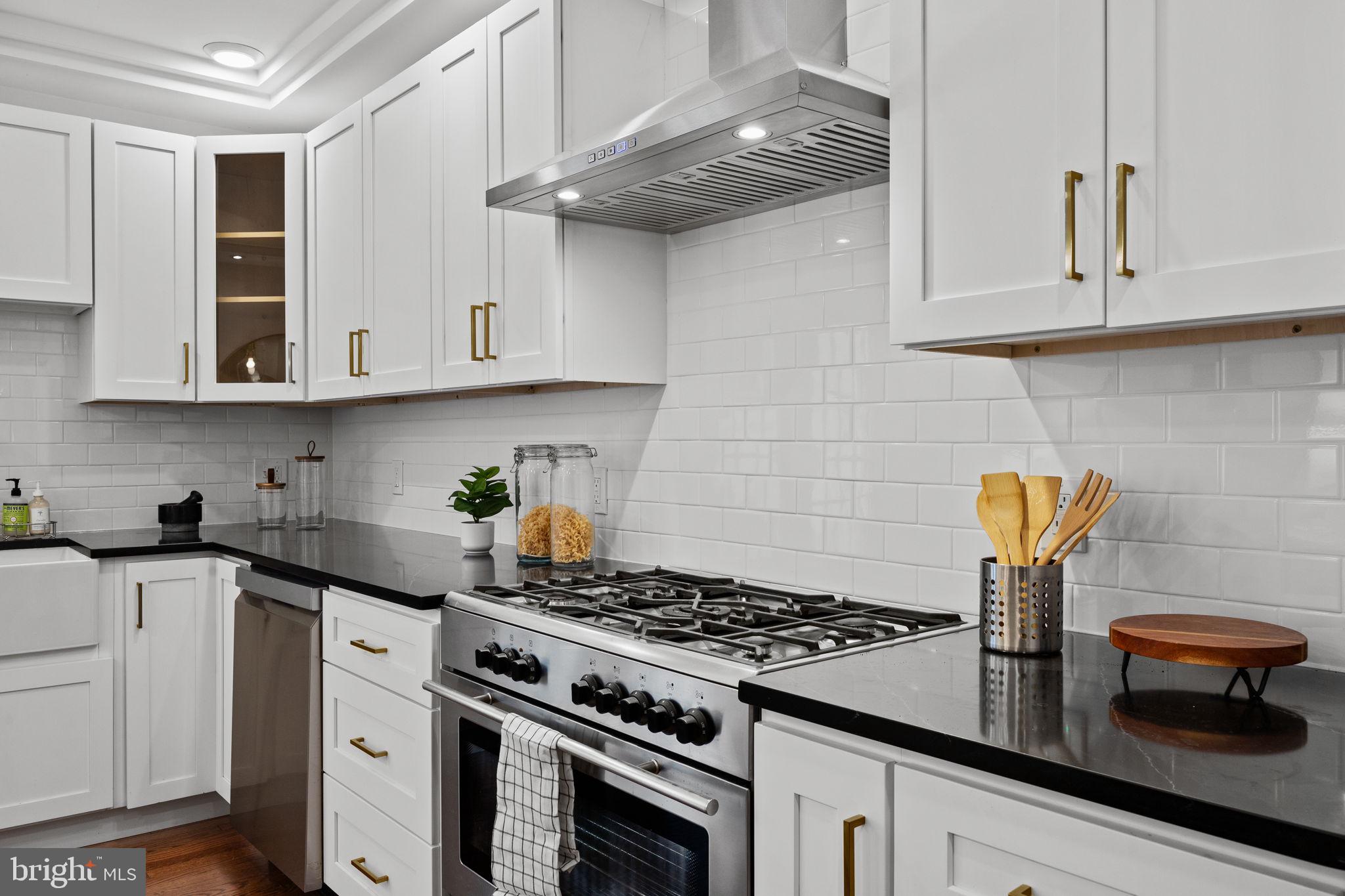 805 South 19th Street Philadelphia, PA 19146 - Photo 10 of 26