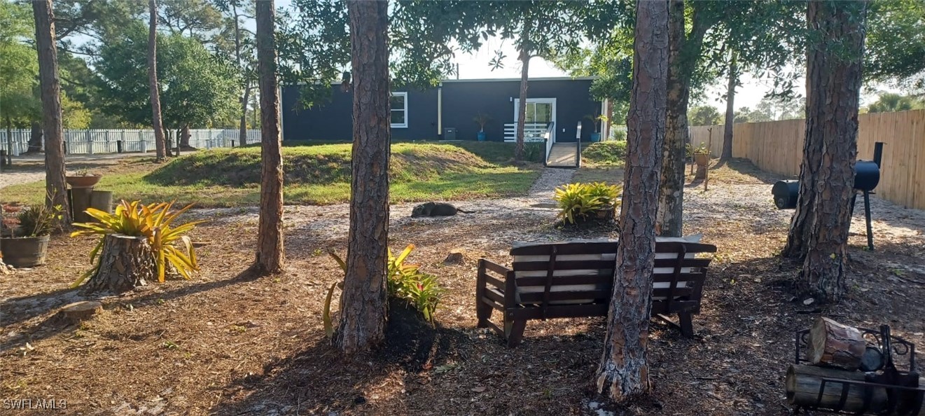 810 South Cabbage Palm Street Clewiston, FL 33440 - Photo 29 of 32 a view of a outdoor space