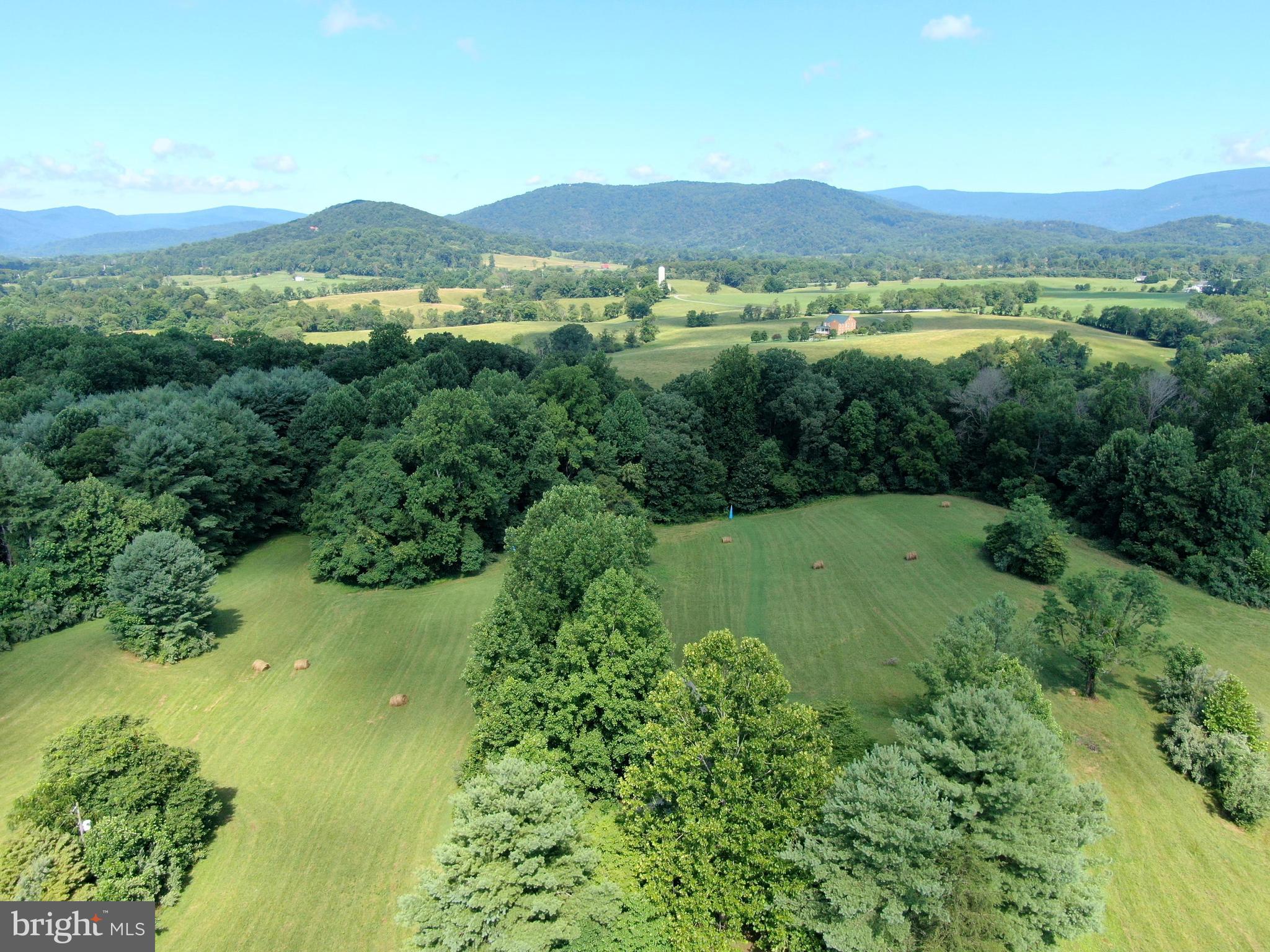 263 Tiger Valley Road Washington, VA 22747 - Photo 1 of 48 Mountain View Property on Rush River
